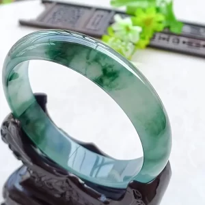 Natural Stone Bracelet with Icy Texture, Featuring Elegant Floating Patterns