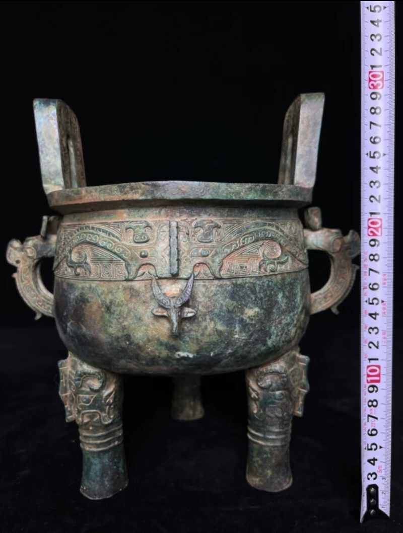 Antique bronze tripod - 图片 2