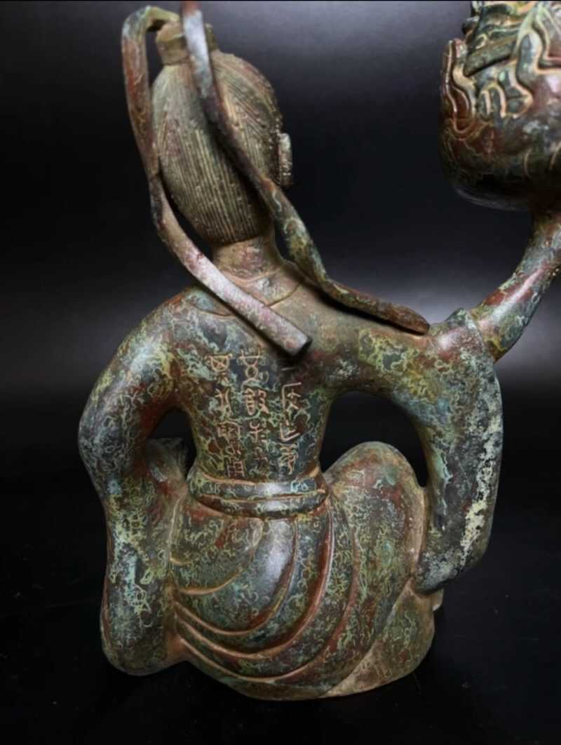Bronze kneeling figurine - 图片 5